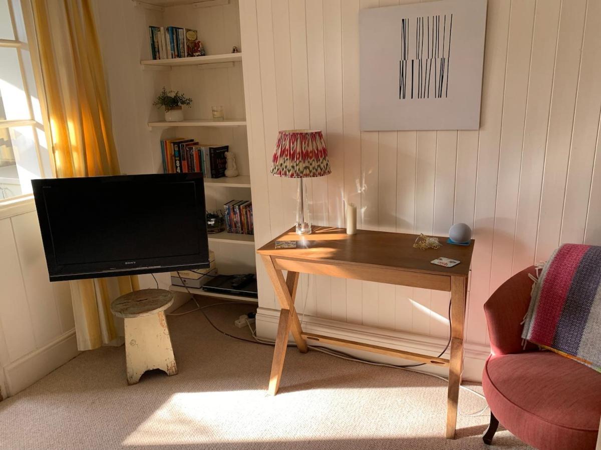 Spacious Comfortable Flat With Free Parking In East Finchley, Muswell Hill & Close To Alexandra Palace Λονδίνο Εξωτερικό φωτογραφία